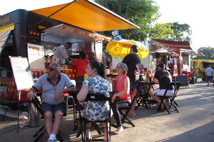 Evento de 'food truck' oferece mais de 20 pratos em Camanducaia, MG